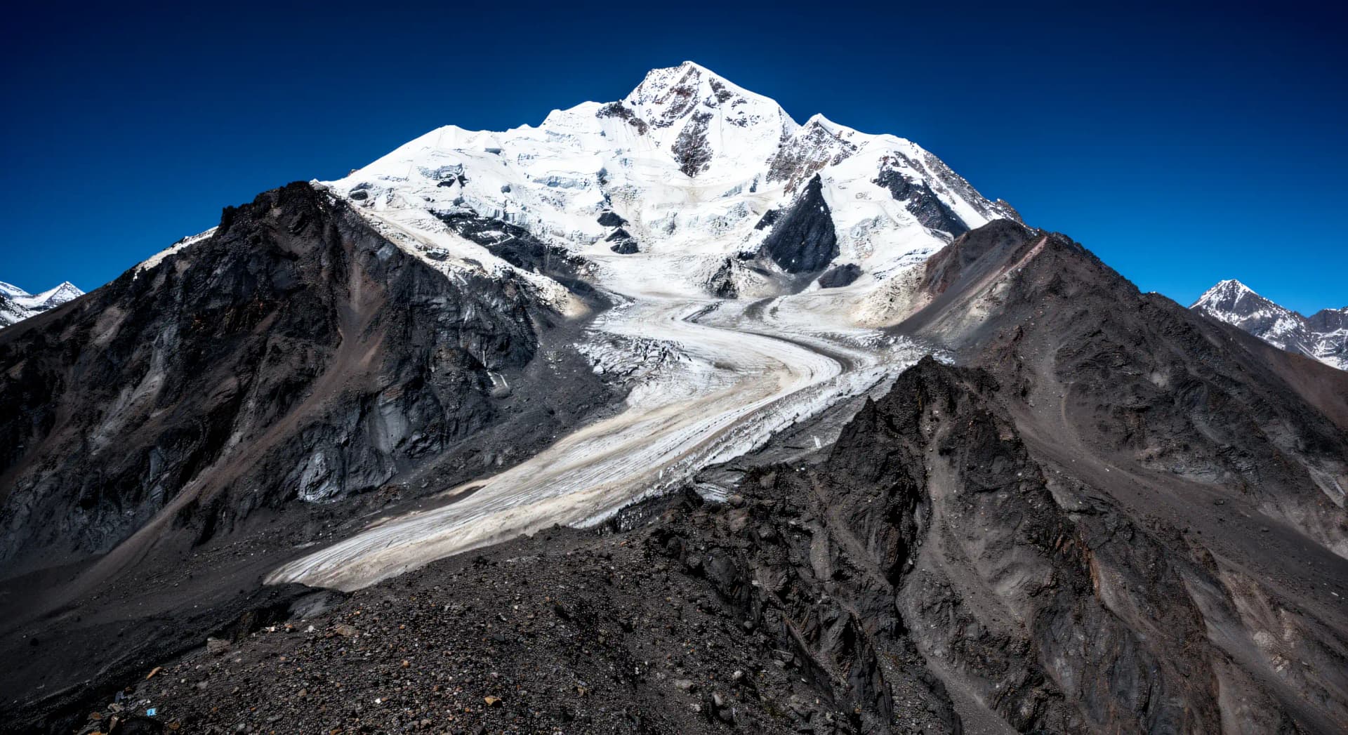Glaciers tropicaux andins : la fonte qui menace l'eau